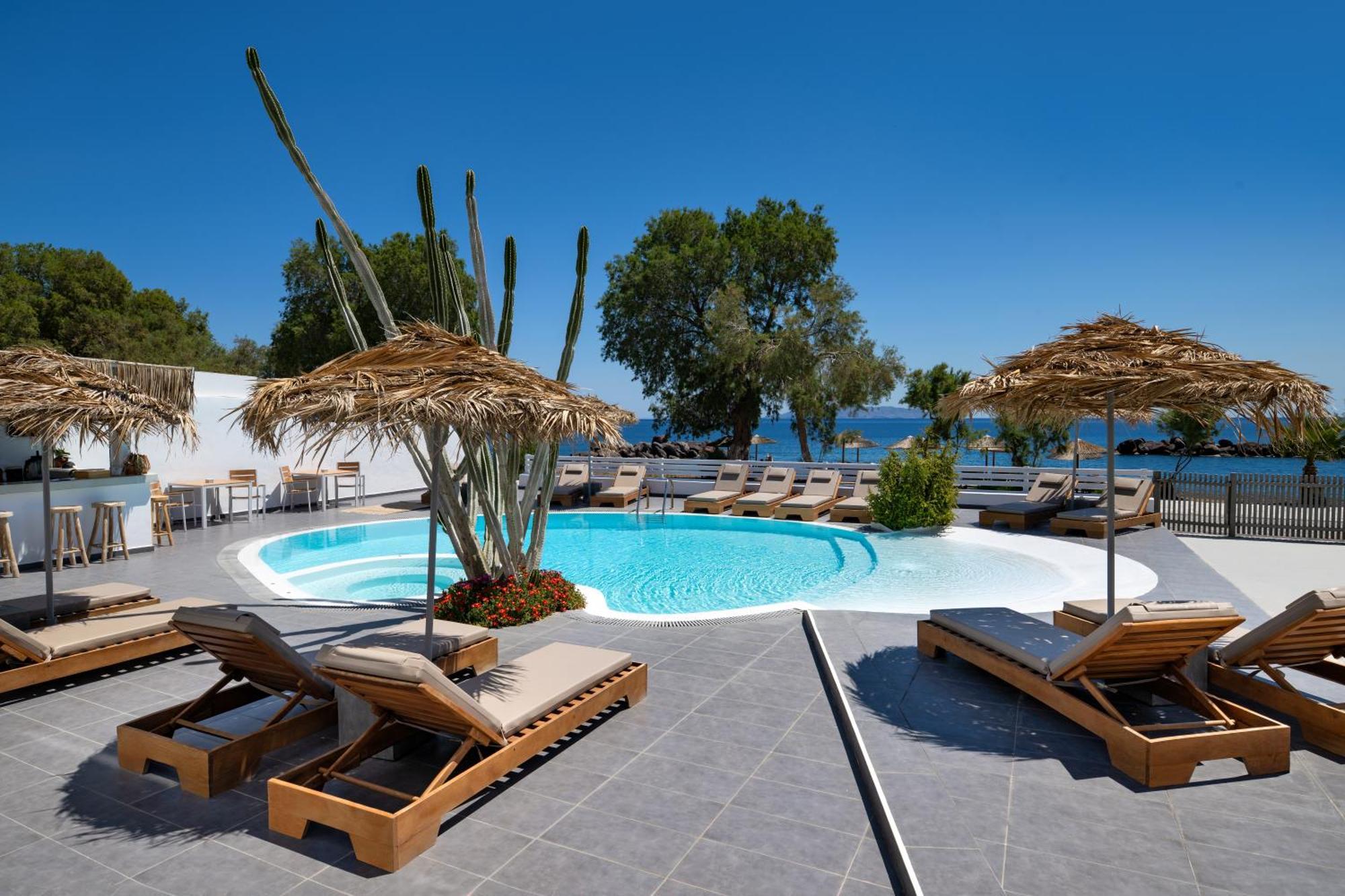 Nissia Beach Apartments & Suites Kamari  Exterior photo