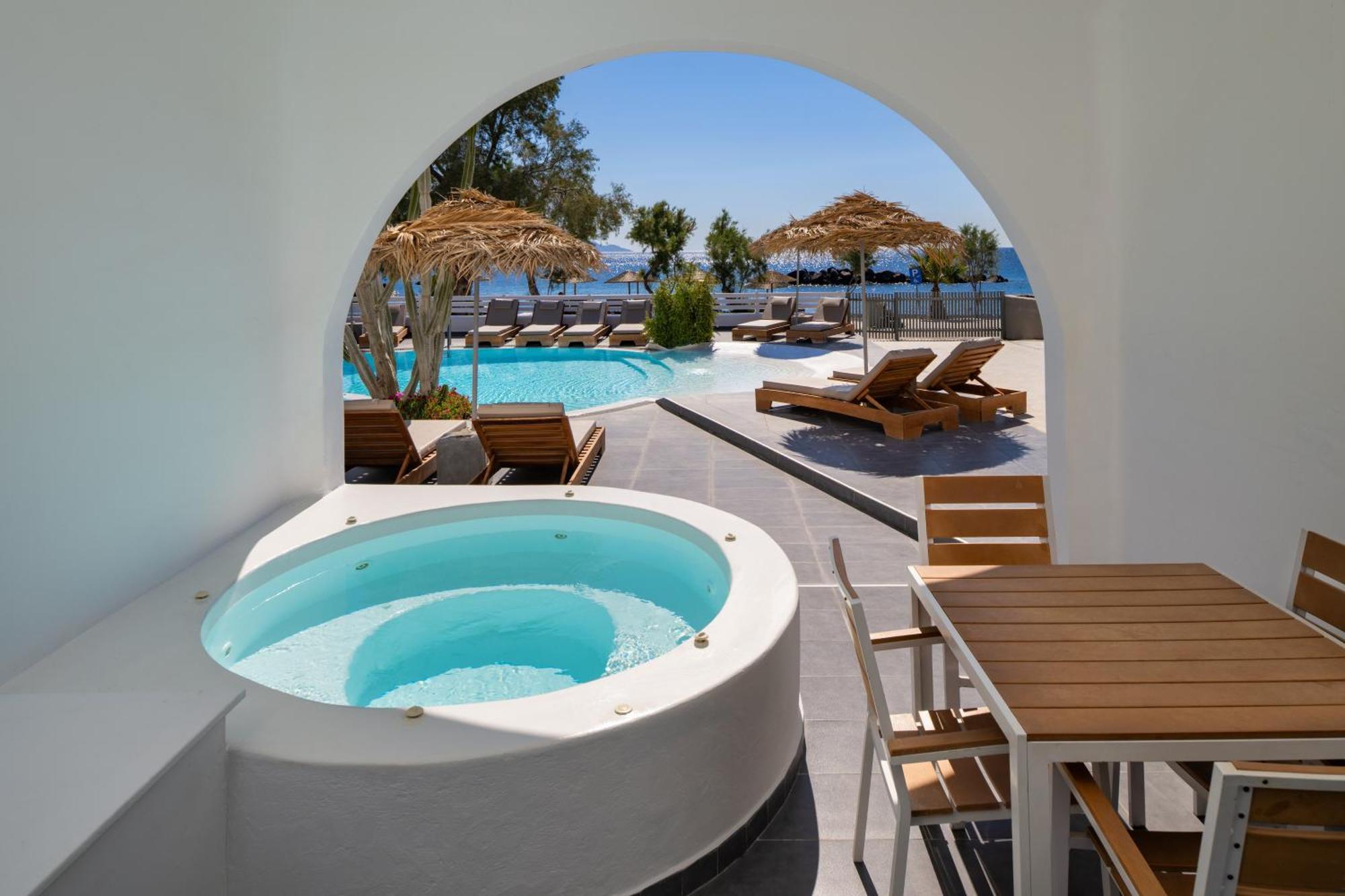 Nissia Beach Apartments & Suites Kamari  Room photo